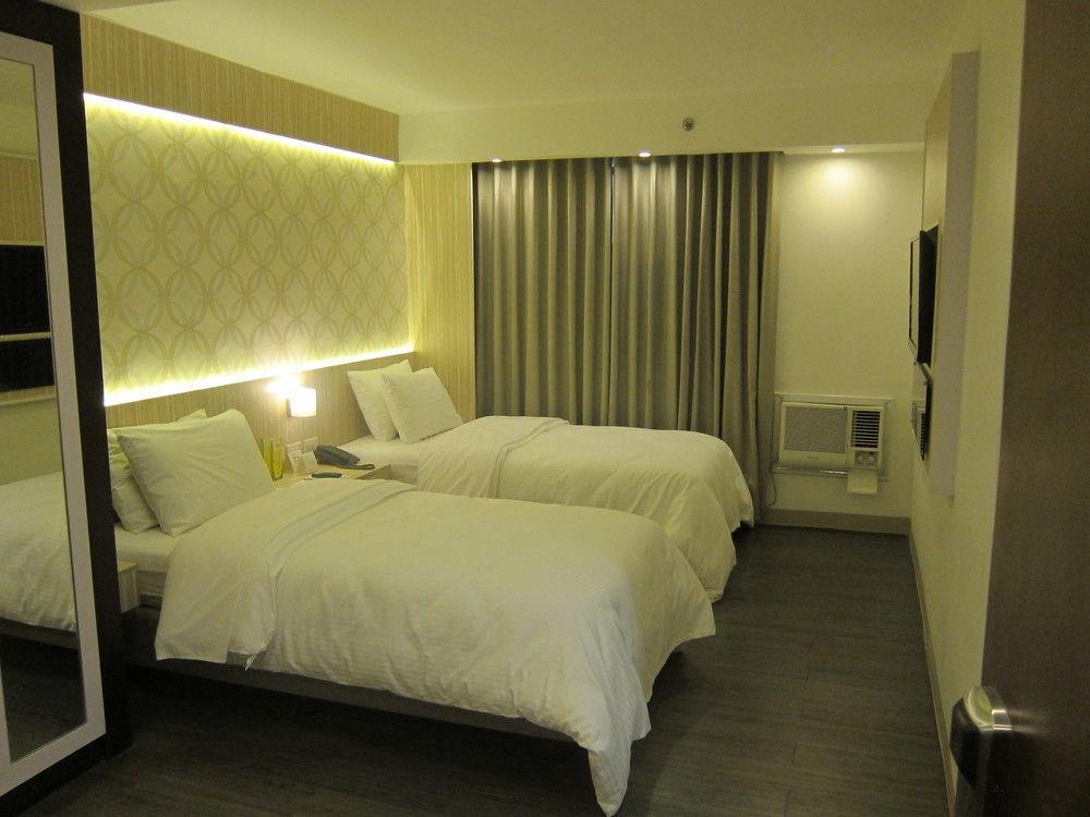 Hotel The Charter House Makati City Zewnętrze zdjęcie