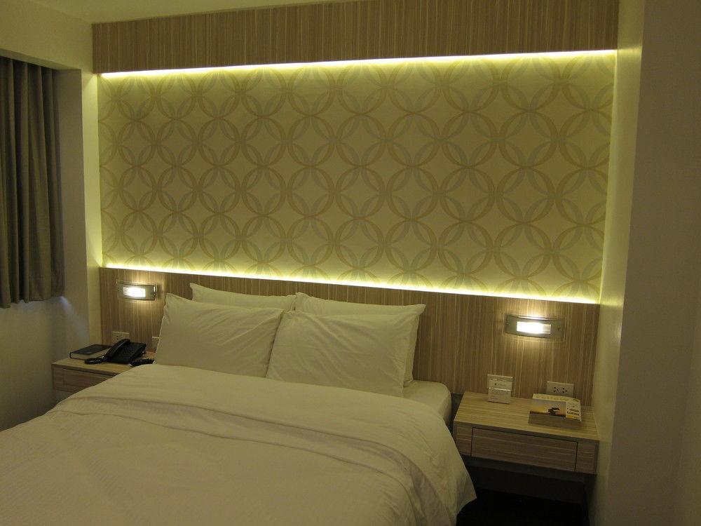Hotel The Charter House Makati City Zewnętrze zdjęcie