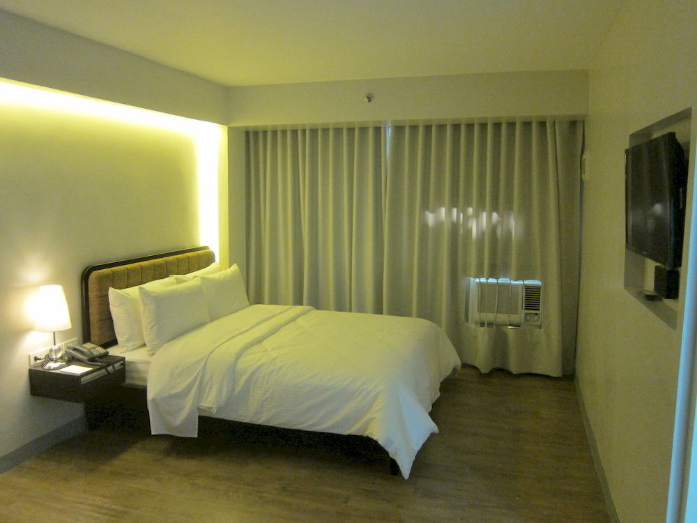 Hotel The Charter House Makati City Zewnętrze zdjęcie
