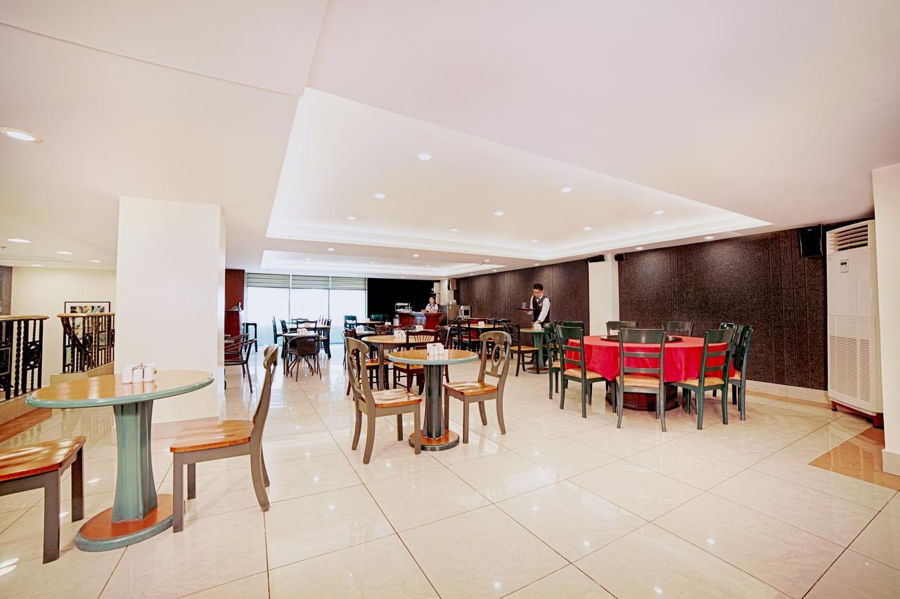 Hotel The Charter House Makati City Zewnętrze zdjęcie