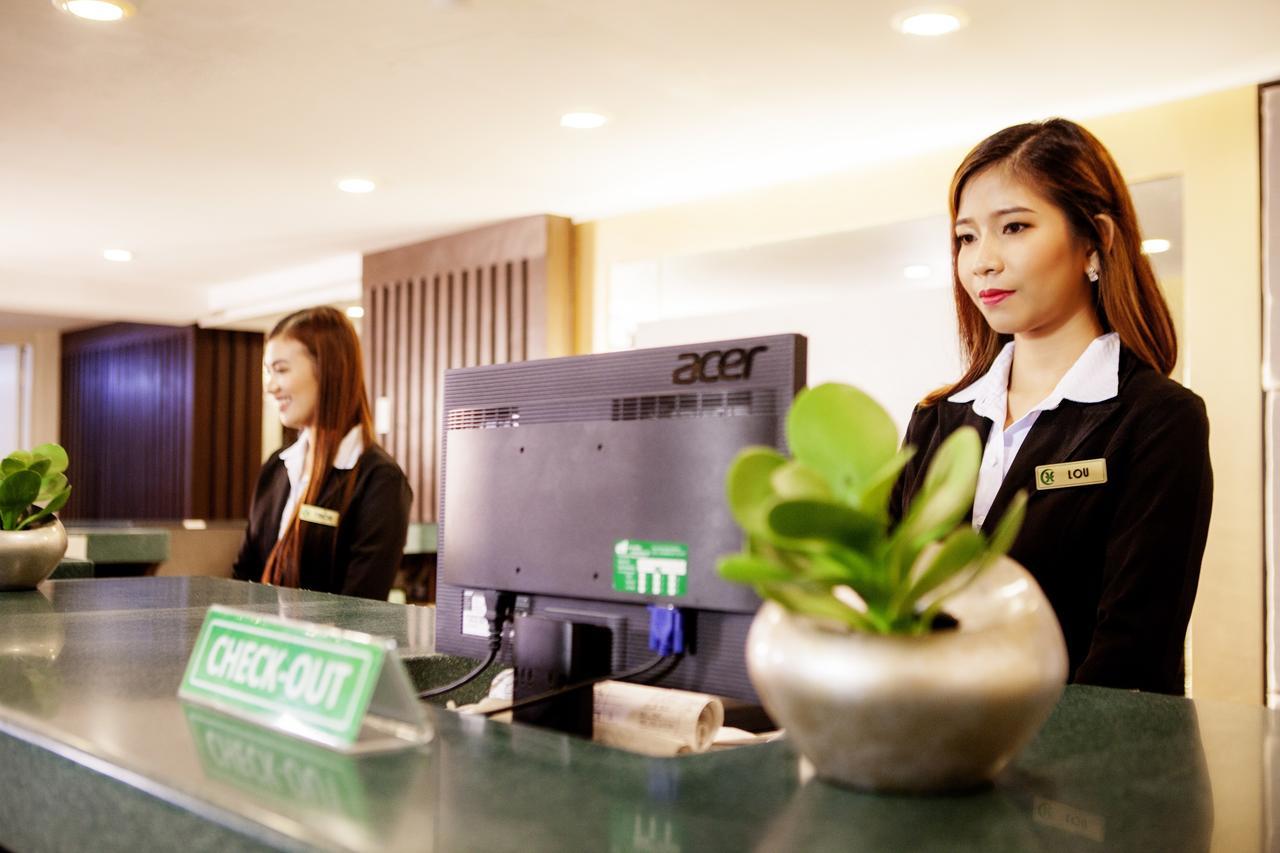 Hotel The Charter House Makati City Zewnętrze zdjęcie